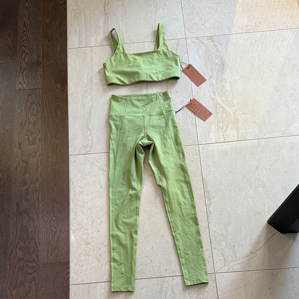 Girlfriend Collective Green Leggings and Top Set
